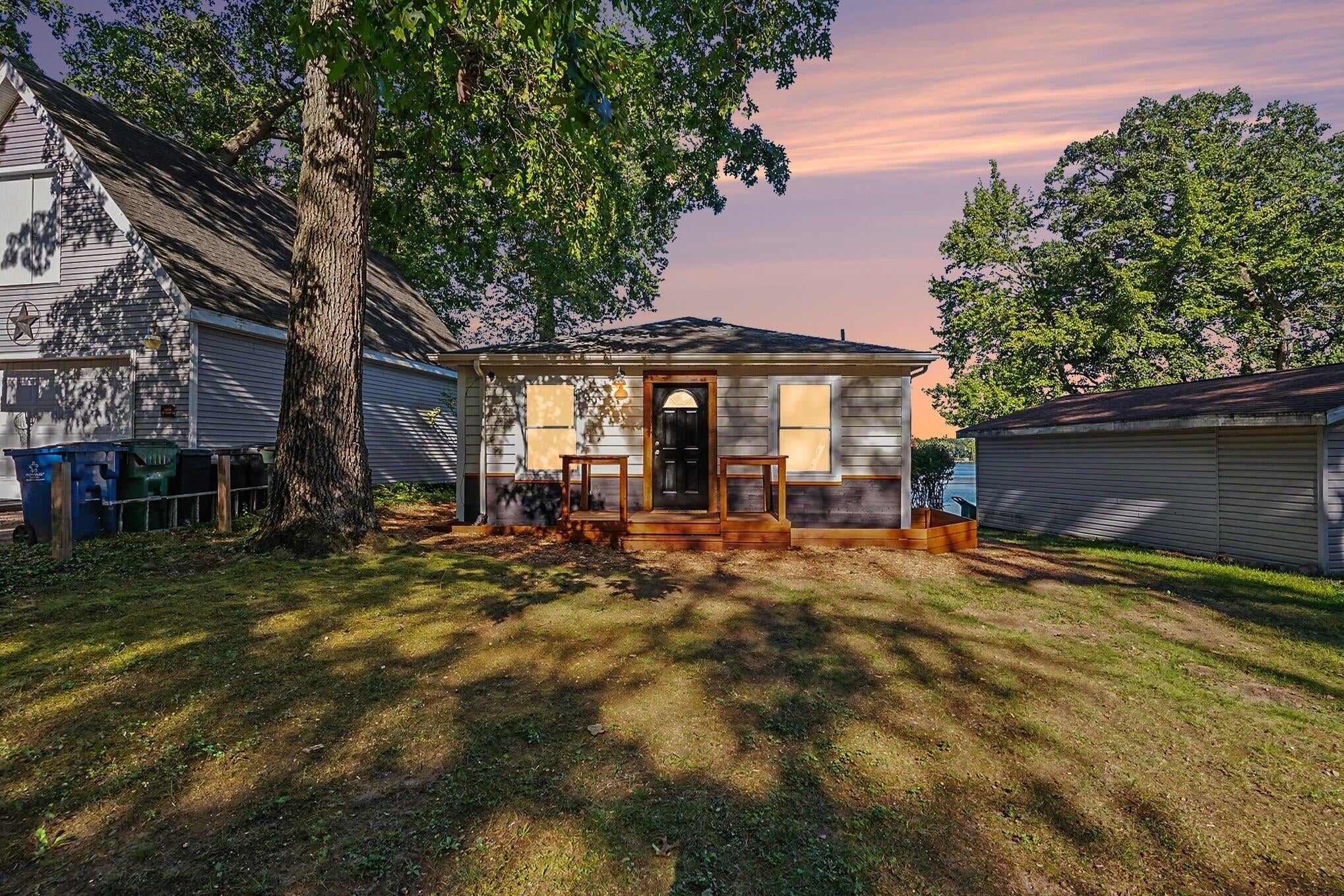 52698 Twin Lakeview Drive