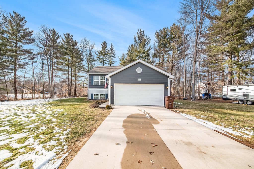 Photo of 11915 Wooddyke Drive NE, Gowen, MI 49326 (MLS # 23005368)