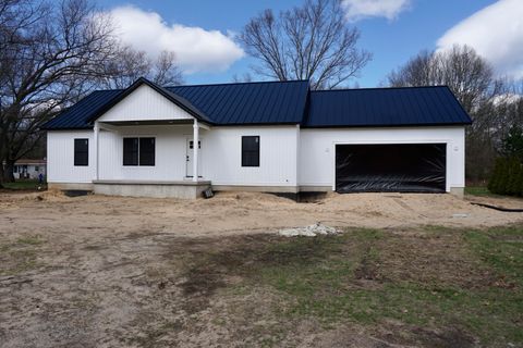 Photo of 2336 Macarthur Road, Muskegon, MI 49442 (MLS # 26017149)