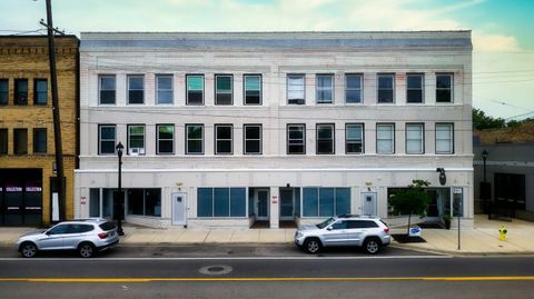 Photo of 1336 Portage Street, Kalamazoo, MI 49001 (MLS # 26018815)