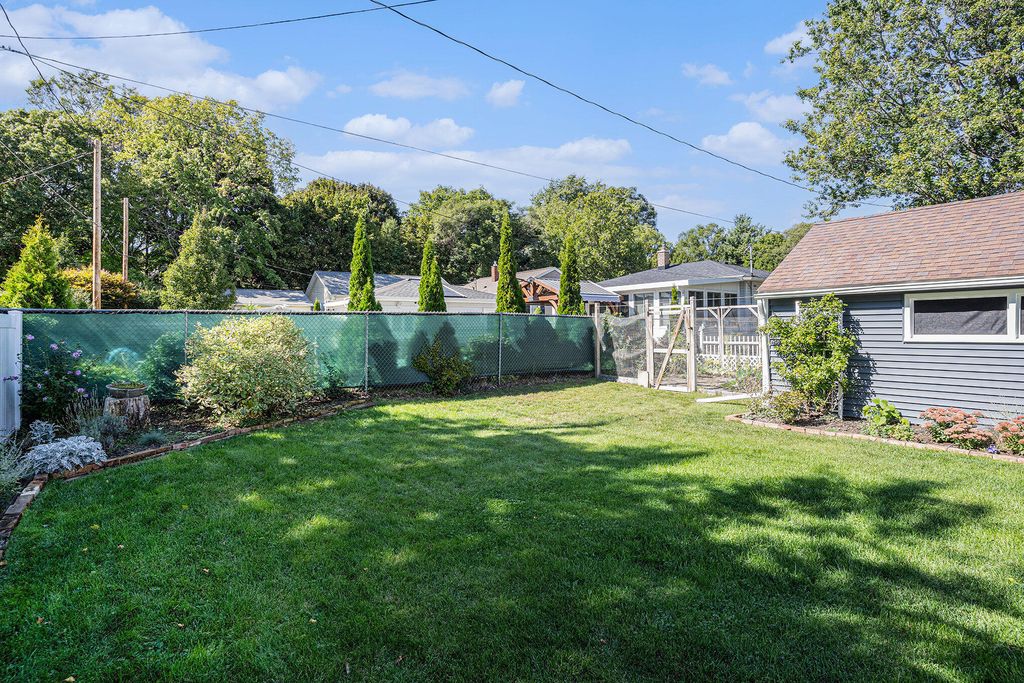 Photo of 1805 Wisconsin Street, Grand Haven, MI 49417 (MLS # 25057761)