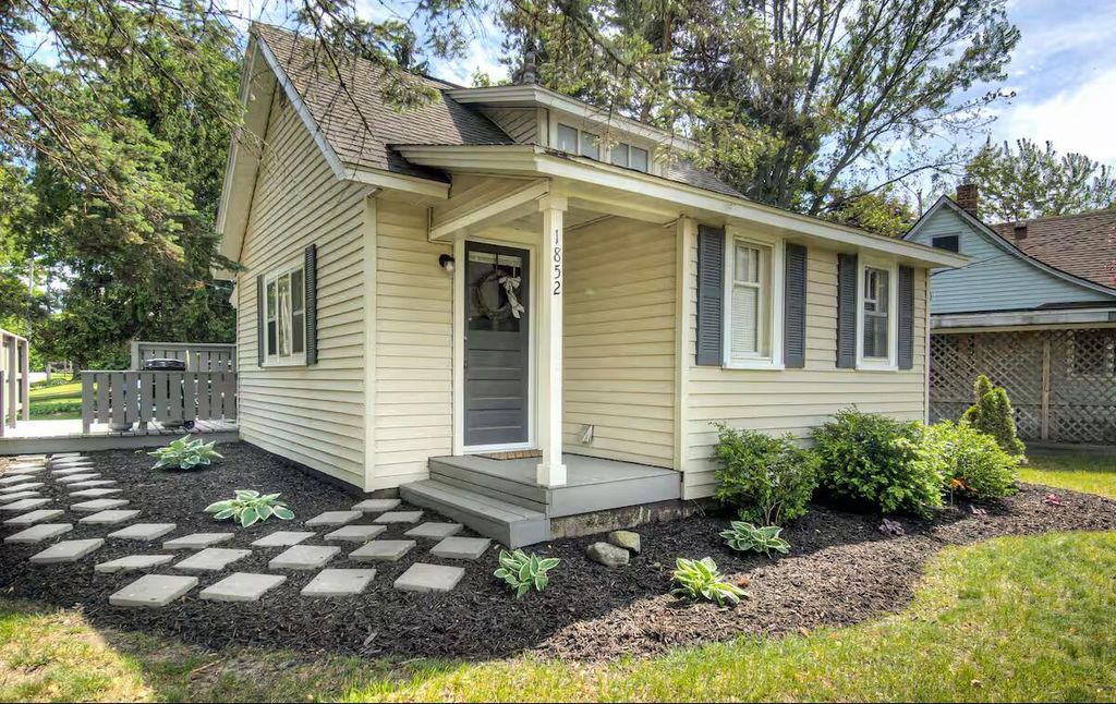 Photo of 1852 S Shore Drive, Holland, MI 49423 (MLS # 25054146)