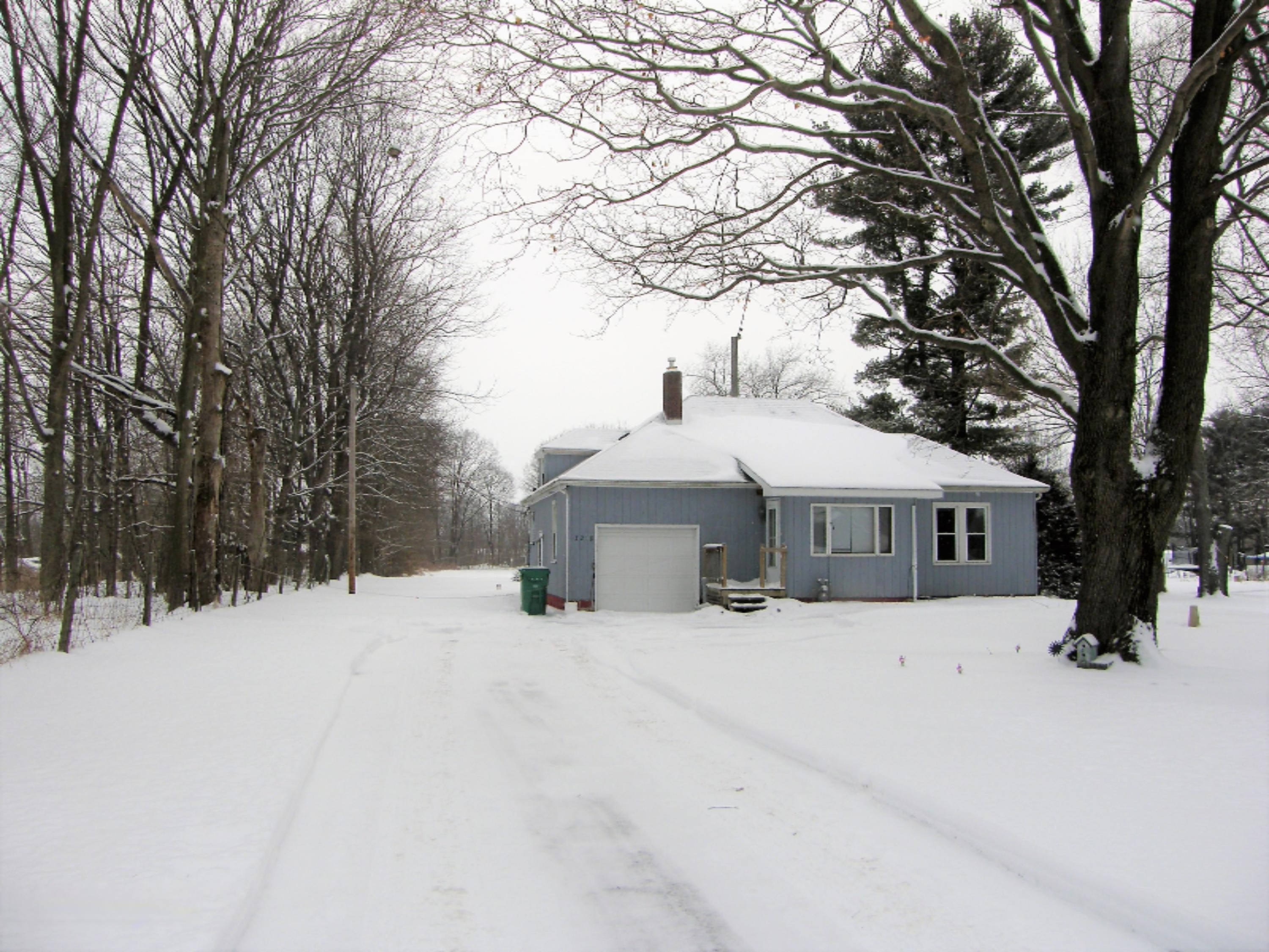 Photo 1 of 39 — 3218 N 5th Street, Niles, MI 49120