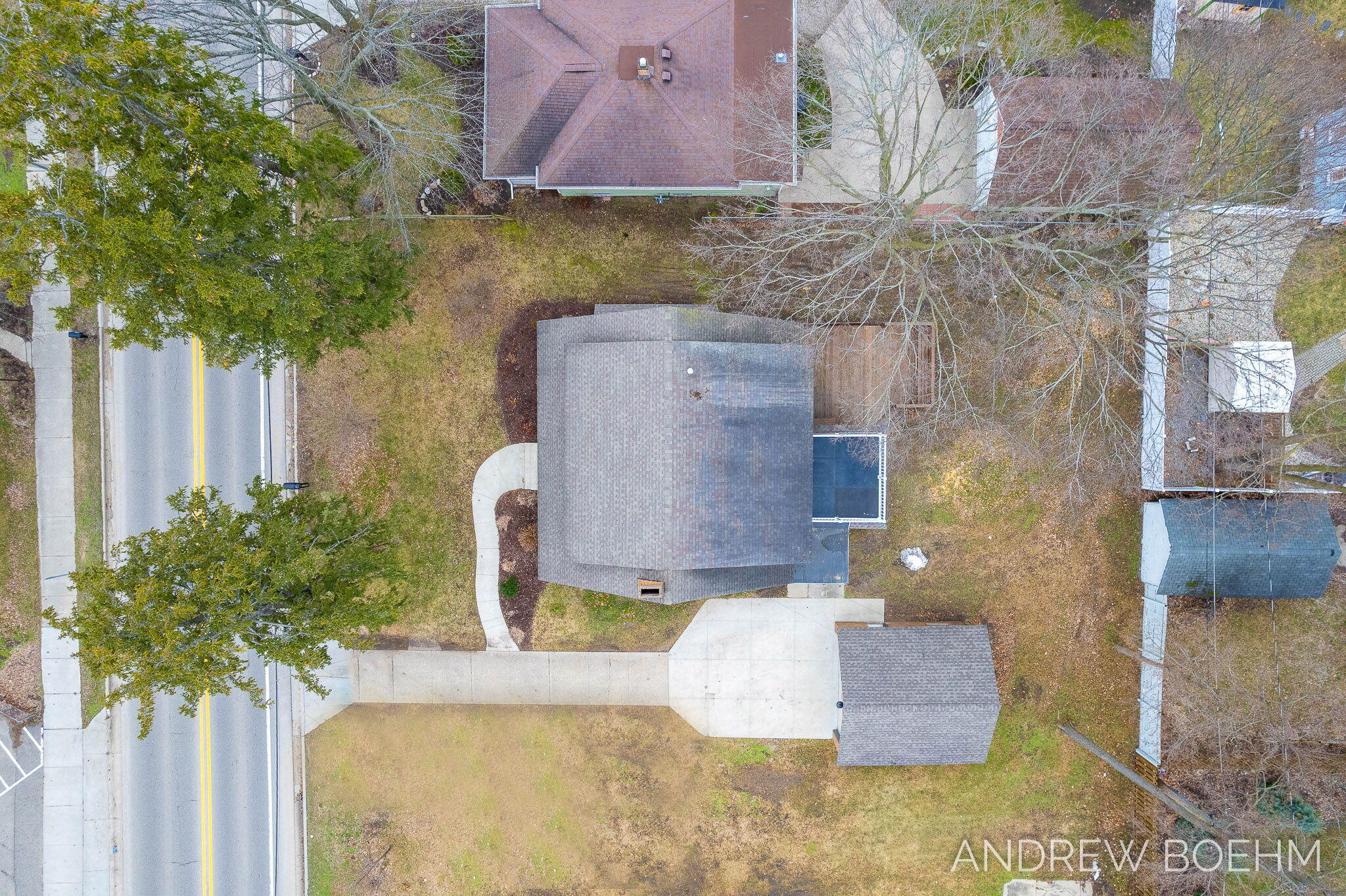 Photo 15 of 64 of 587 S Shore Drive house