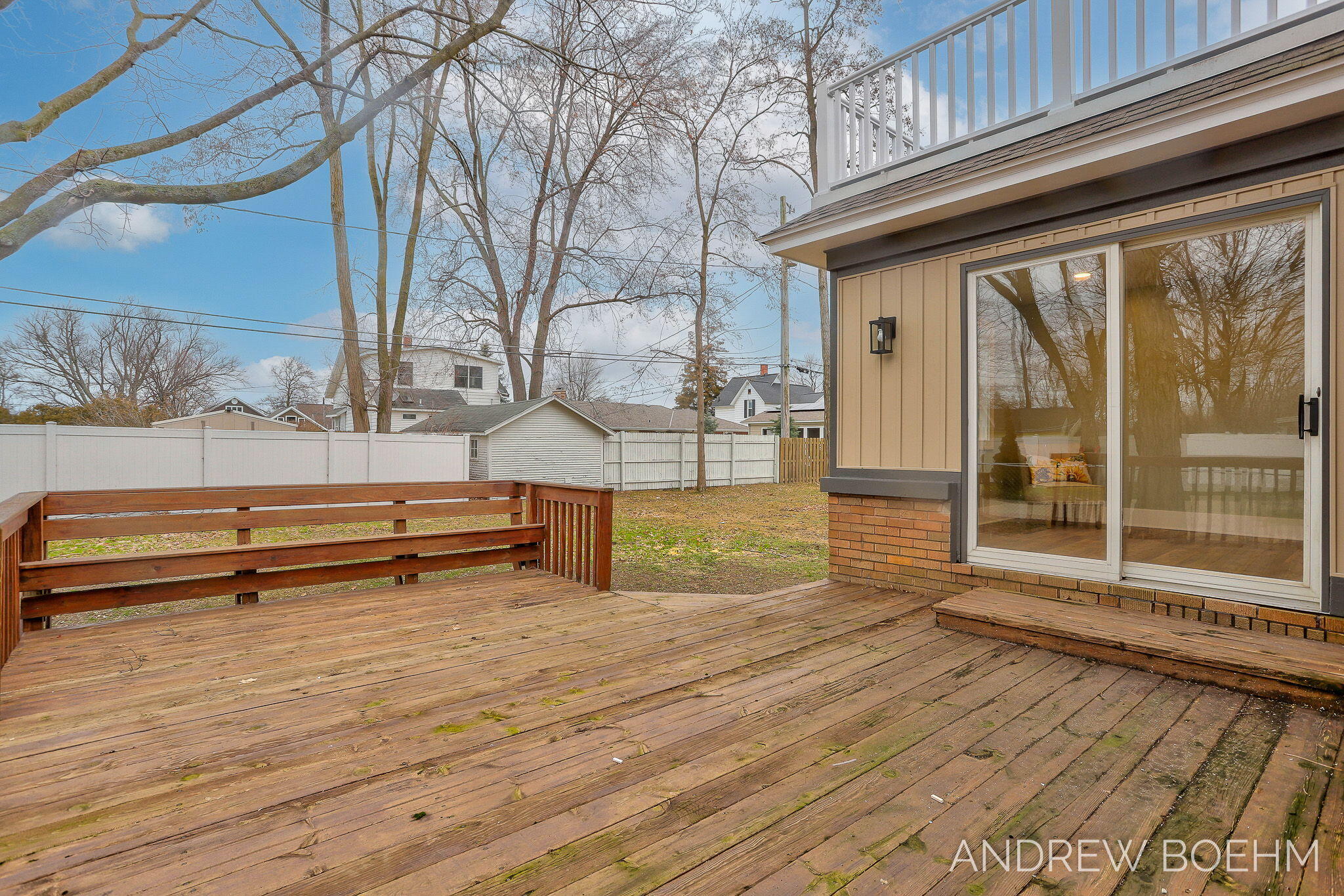 Photo 9 of 64 of 587 S Shore Drive house
