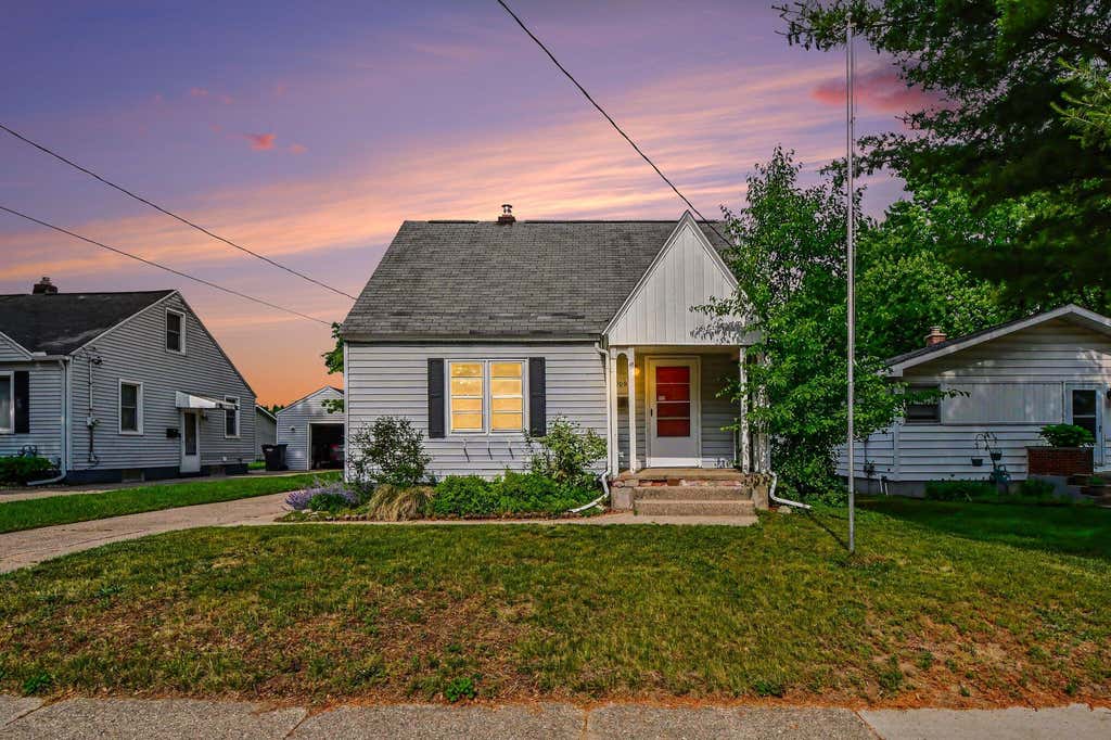 Photo of 2909 Union Avenue SE, Grand Rapids, MI 49548 (MLS # 26027977)