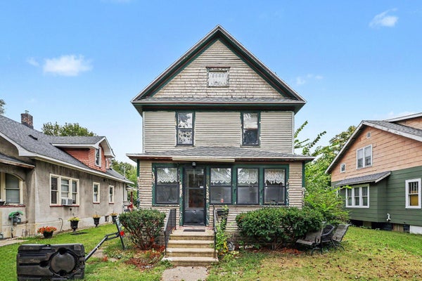 909 CLINTON AVE, KALAMAZOO, MI 49001 - Image f669cf977137bf4a4aeb5961c643d2da/741994772