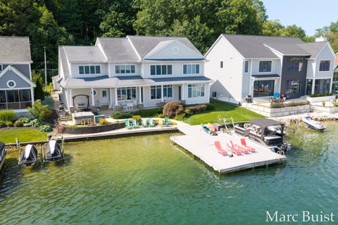 Photo for 421 N Lake Drive