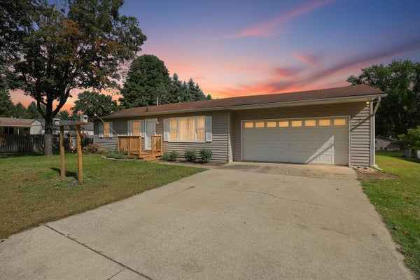 1319 CEDARHURST RD, NILES, MI 49120 - Image f69325f77e2fb8f366f1005c8b1edad2/4106459599