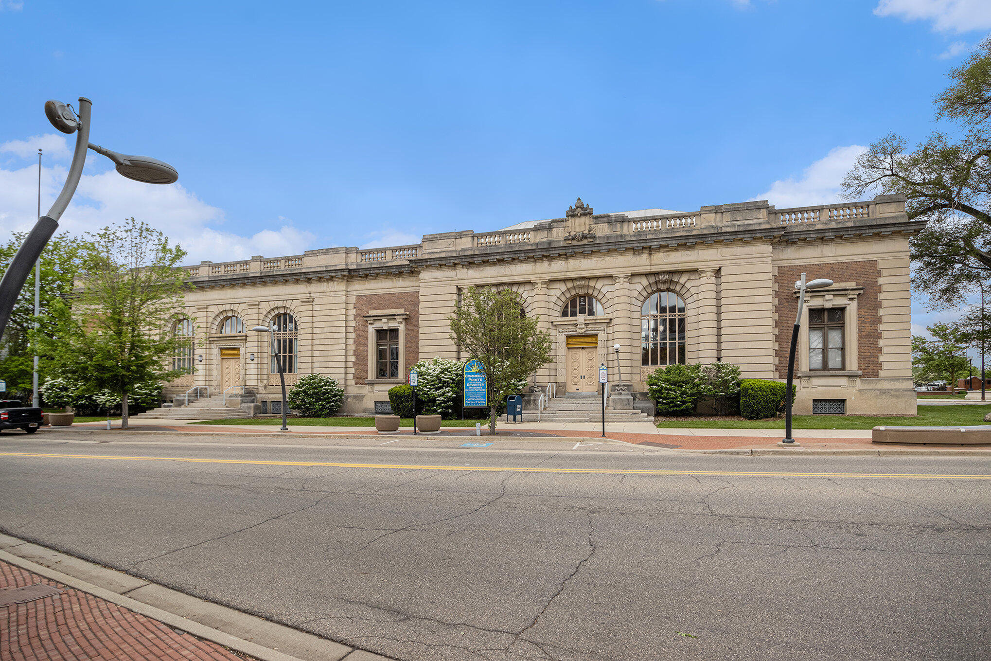 010_77eastmichigan_9_526
