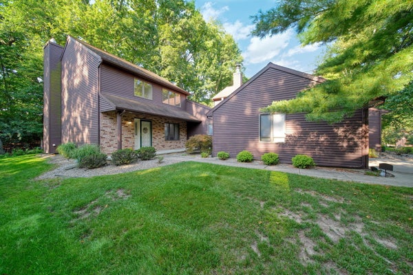 1852 WEDGEFIELD, JACKSON, MI 49201 - Image f6d47f380e677fb15e5ea4d5a9ff90f0/2863688246