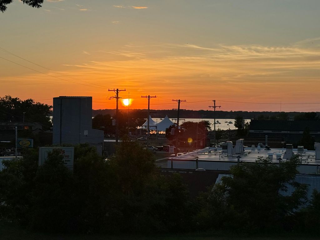 Photo of 593 W Webster Avenue, Muskegon, MI 49440 (MLS # 26001920)