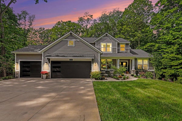 354 100TH ST SE, BYRON CENTER, MI 49315 - Image f71b00559ec73e4e187dd36392cf4e33/1071128610