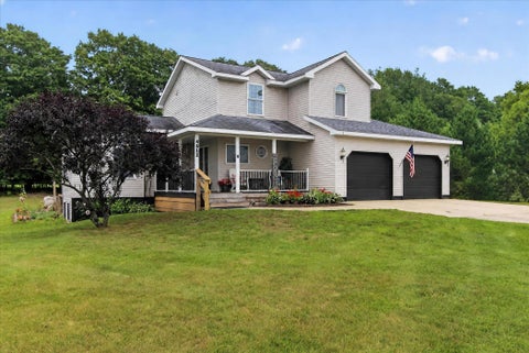 Photo of 4512 Traxton Drive, Hesperia, MI 49421 (MLS # 26049998)