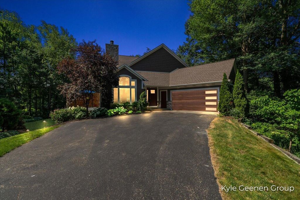 Photo of 46 Counts Cove Court, Holland, MI 49424 (MLS # 25032505)