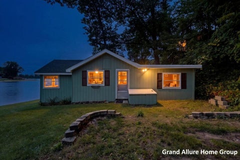 Photo for 2667 W Selkirk Lake Drive