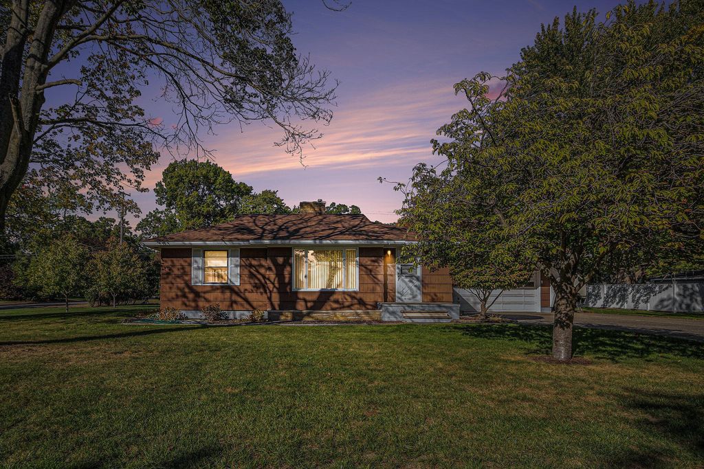 Photo of 703 Summer Street, Spring Lake, MI 49456 (MLS # 25053031)