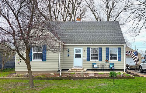 6 Poplar Street, Three Oaks, MI 49128 - MLS#: 25005076