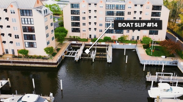 312 WATER ST SLIP 14, SAINT JOSEPH, MI 49085 - Image f7ec7ed84e2bc2256cefc0b31dd18a9b/867491219