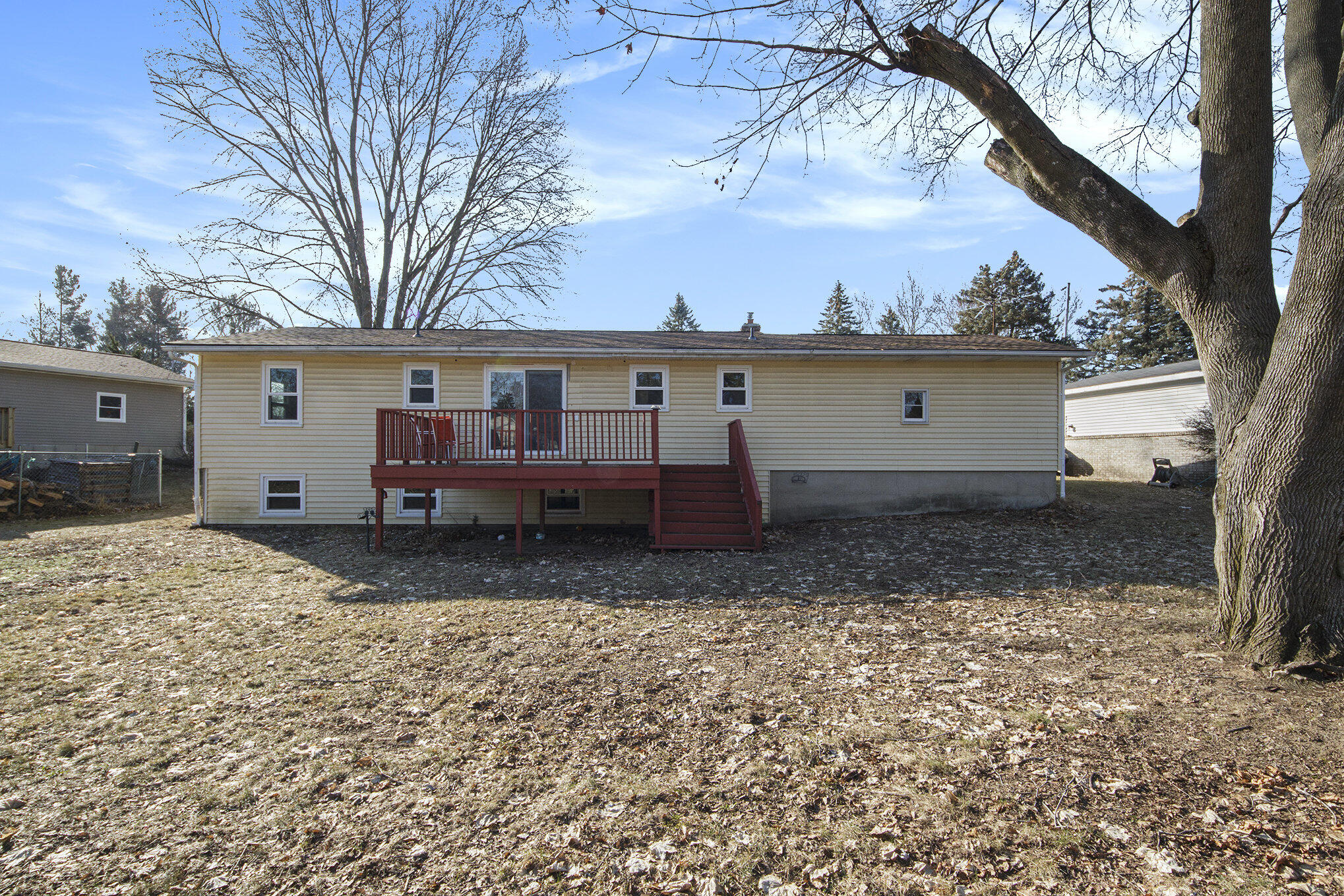 Kentwood, Michigan 49508, United States, 4 Bedrooms Bedrooms, ,2 BathroomsBathrooms,Residential,Active,88726