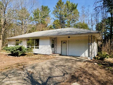 7199 Kenilworth Avenue, Harbert, MI 49115 - MLS#: 25014917