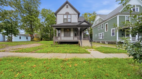 Photo for 712 W Walnut Street