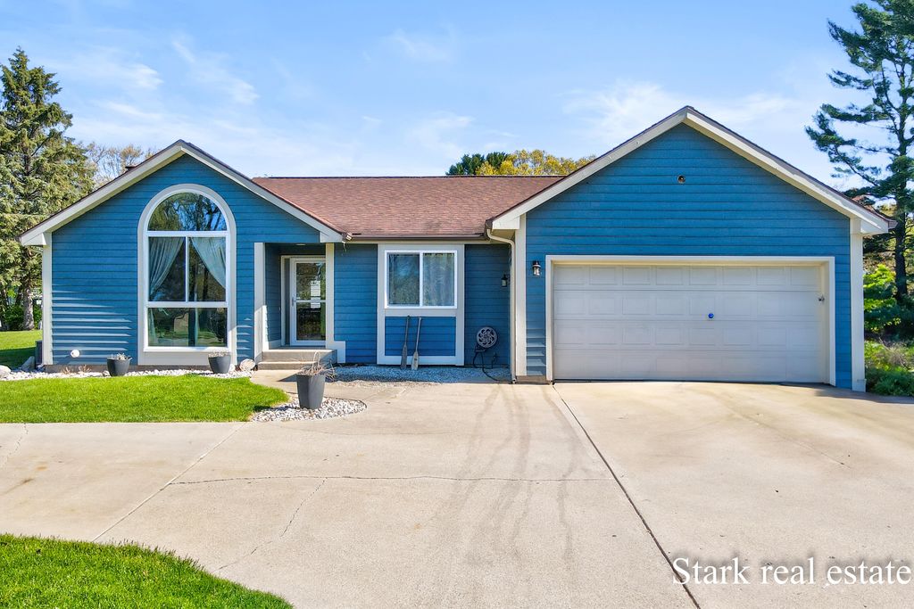 Photo of 1636 Westwind Court, Muskegon, MI 49445 (MLS # 26022761)
