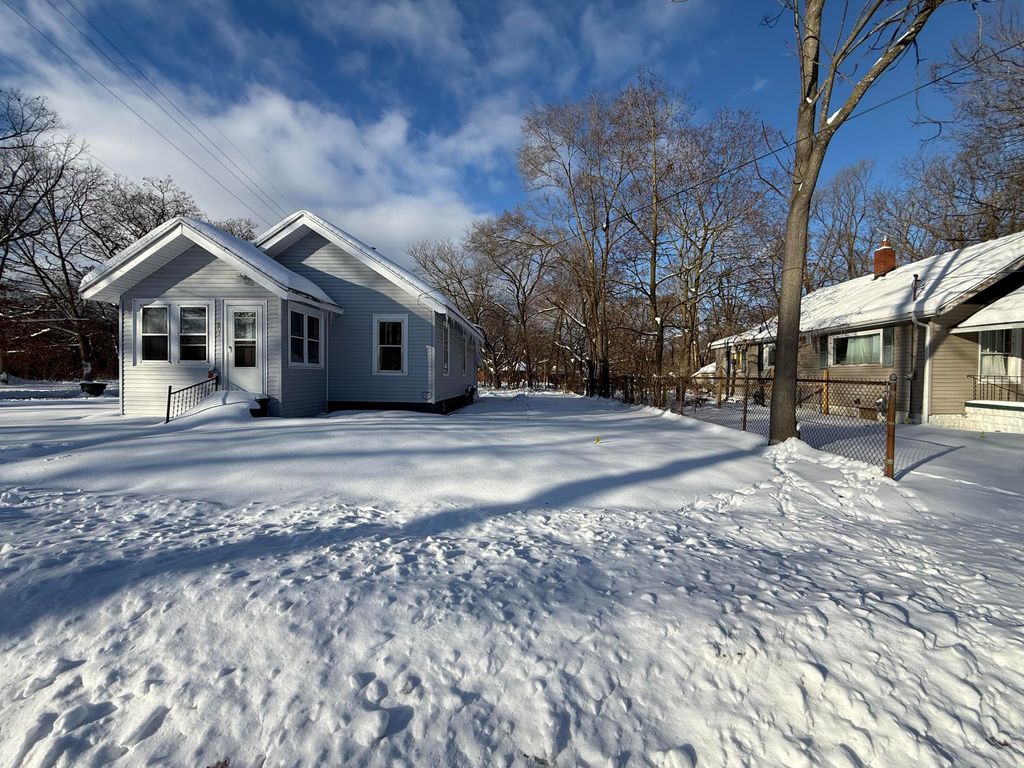 Photo of 591 Mary Street, Muskegon, MI 49442 (MLS # 25060789)