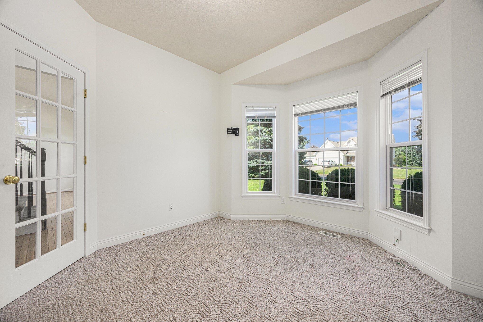 Kalamazoo, Michigan 49009, United States, 5 Bedrooms Bedrooms, ,4 BathroomsBathrooms,Residential,Active,193722