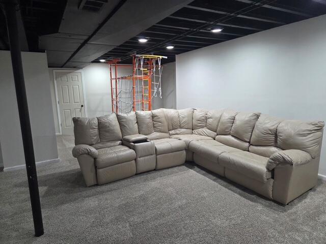 Kalamazoo, Michigan 49009, United States, 5 Bedrooms Bedrooms, ,4 BathroomsBathrooms,Residential,Active,193722