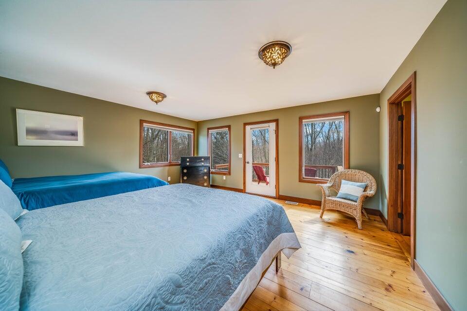 South Haven, Michigan 49090, United States, 4 Bedrooms Bedrooms, ,3 BathroomsBathrooms,Residential,Pending,18068