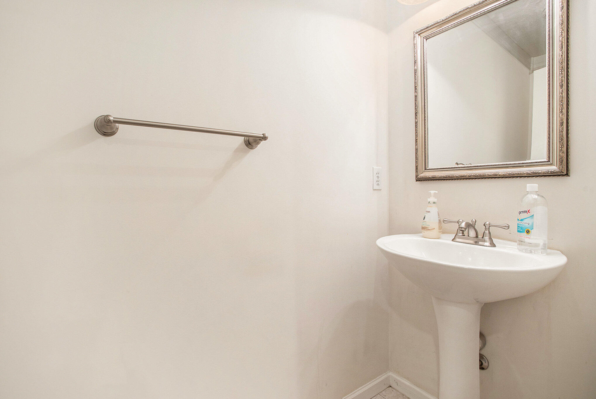 Portage, Michigan 49002, United States, 4 Bedrooms Bedrooms, ,4 BathroomsBathrooms,Residential,Active,3021