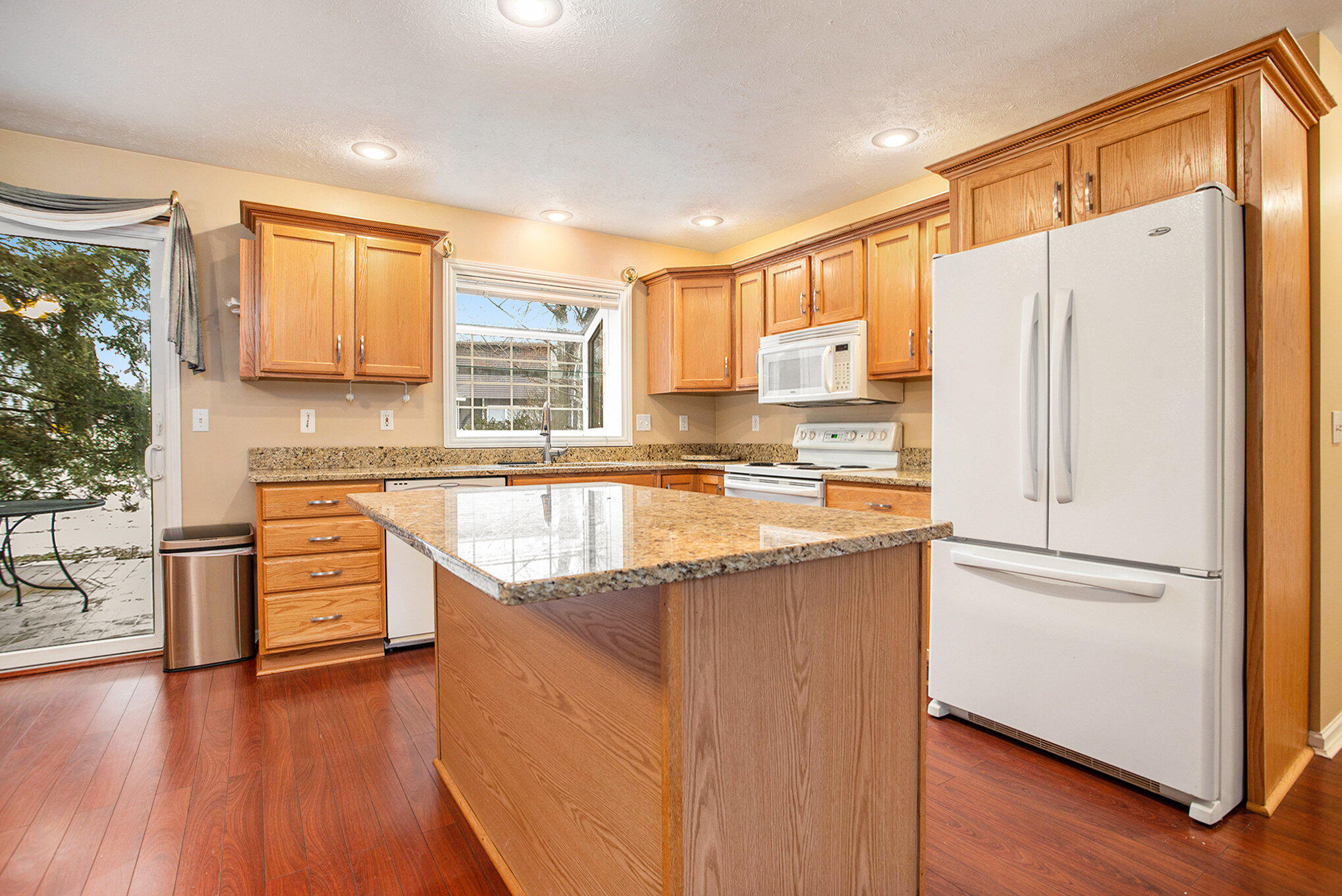 Portage, Michigan 49002, United States, 4 Bedrooms Bedrooms, ,4 BathroomsBathrooms,Residential,Active,3021