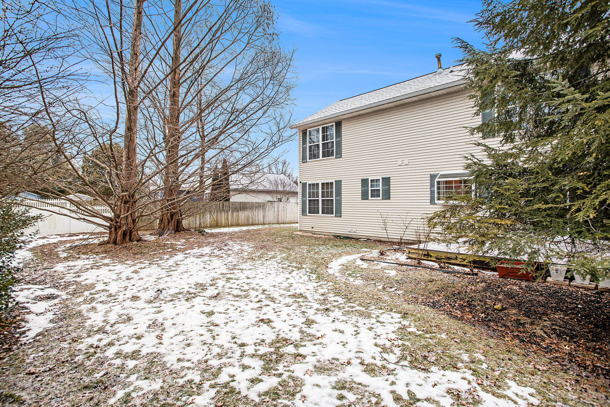 Portage, Michigan 49002, United States, 4 Bedrooms Bedrooms, ,4 BathroomsBathrooms,Residential,Active,3021