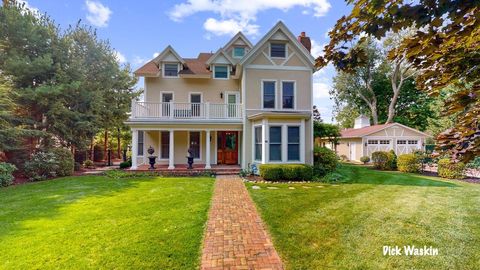 148 S Union Street, Douglas, MI 49406 - MLS#: 25010421