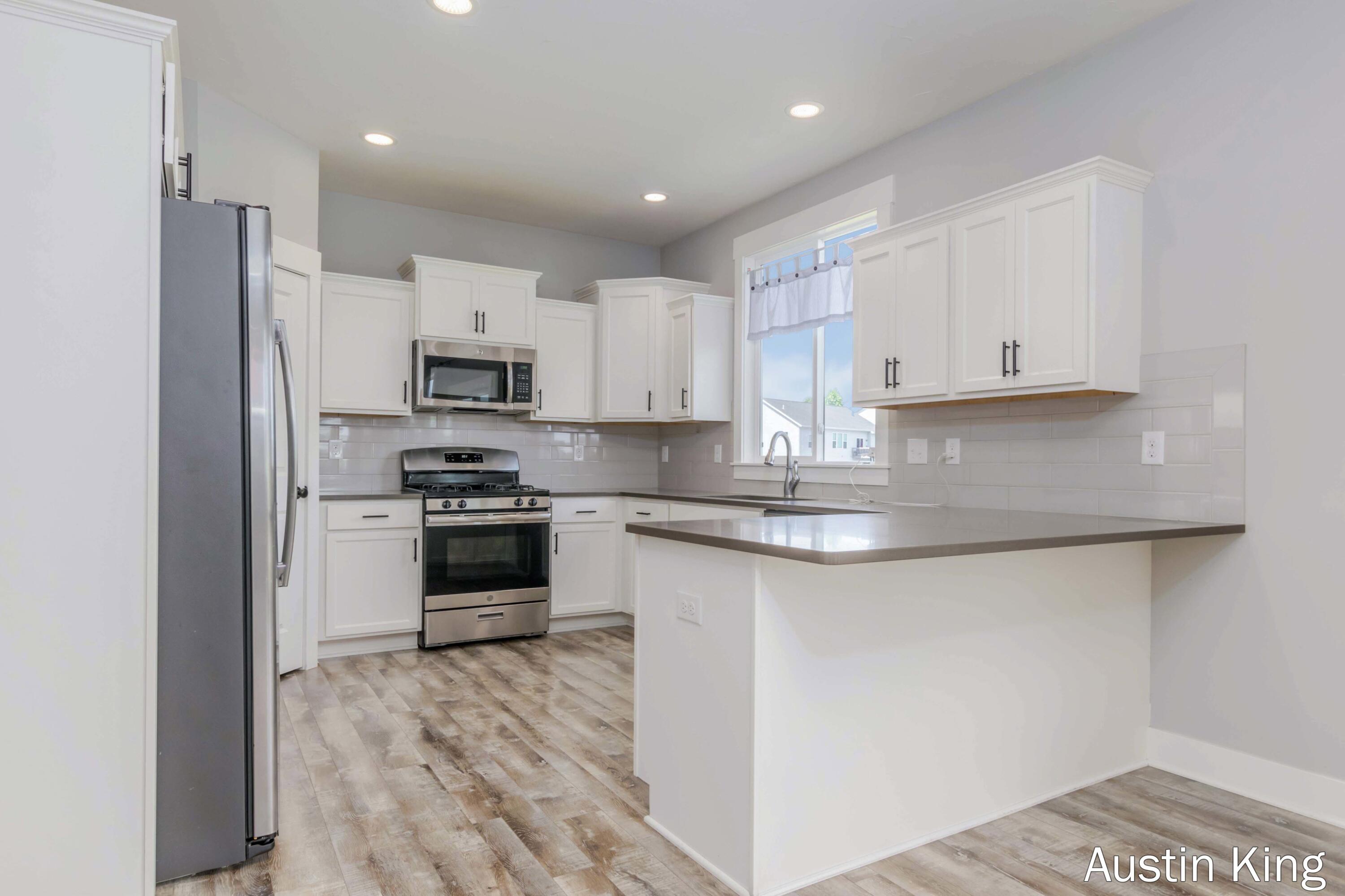 Hudsonville, Michigan 49426, United States, 4 Bedrooms Bedrooms, ,3 BathroomsBathrooms,Residential,Active,169277