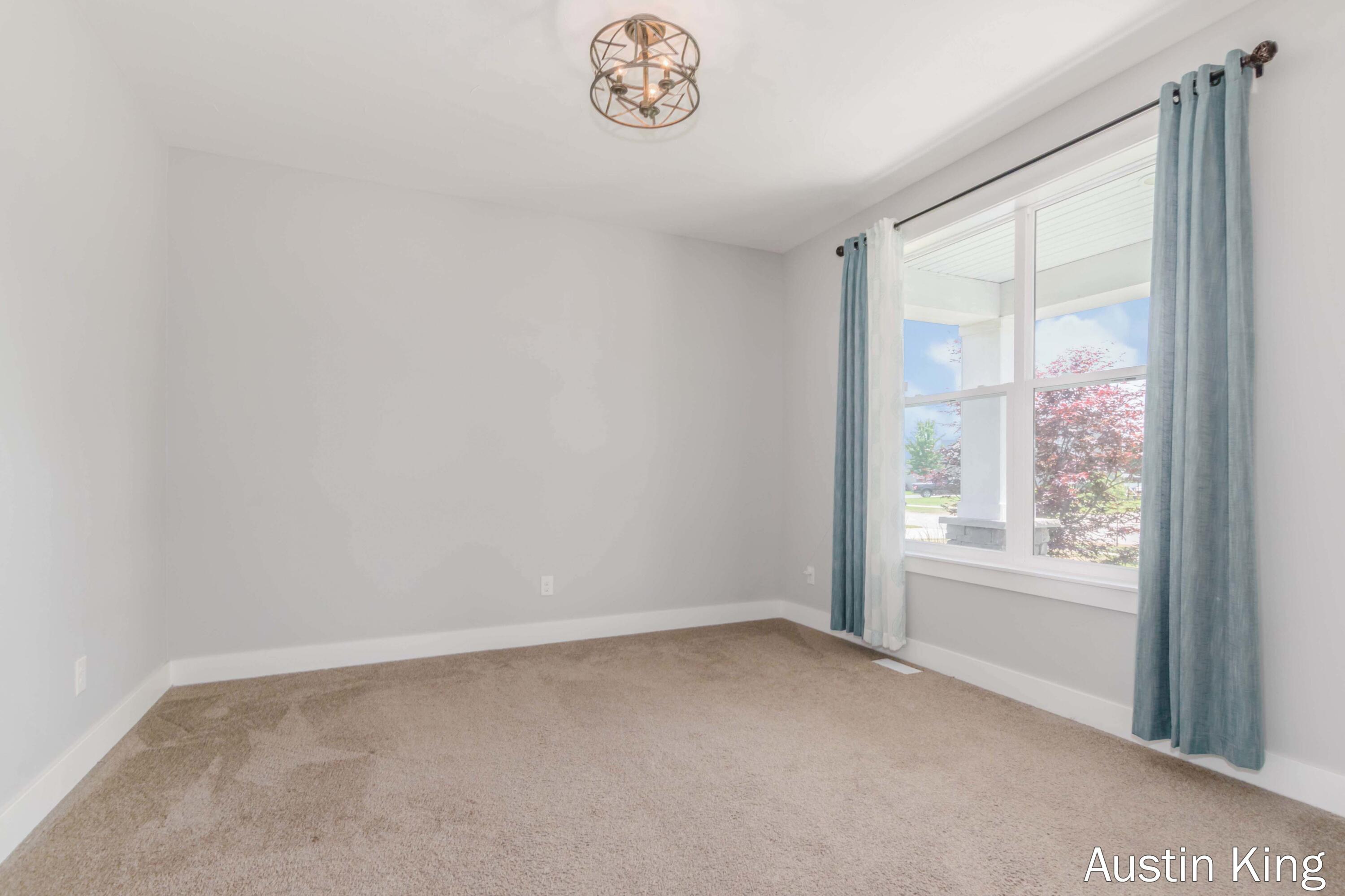 Hudsonville, Michigan 49426, United States, 4 Bedrooms Bedrooms, ,3 BathroomsBathrooms,Residential,Active,169277