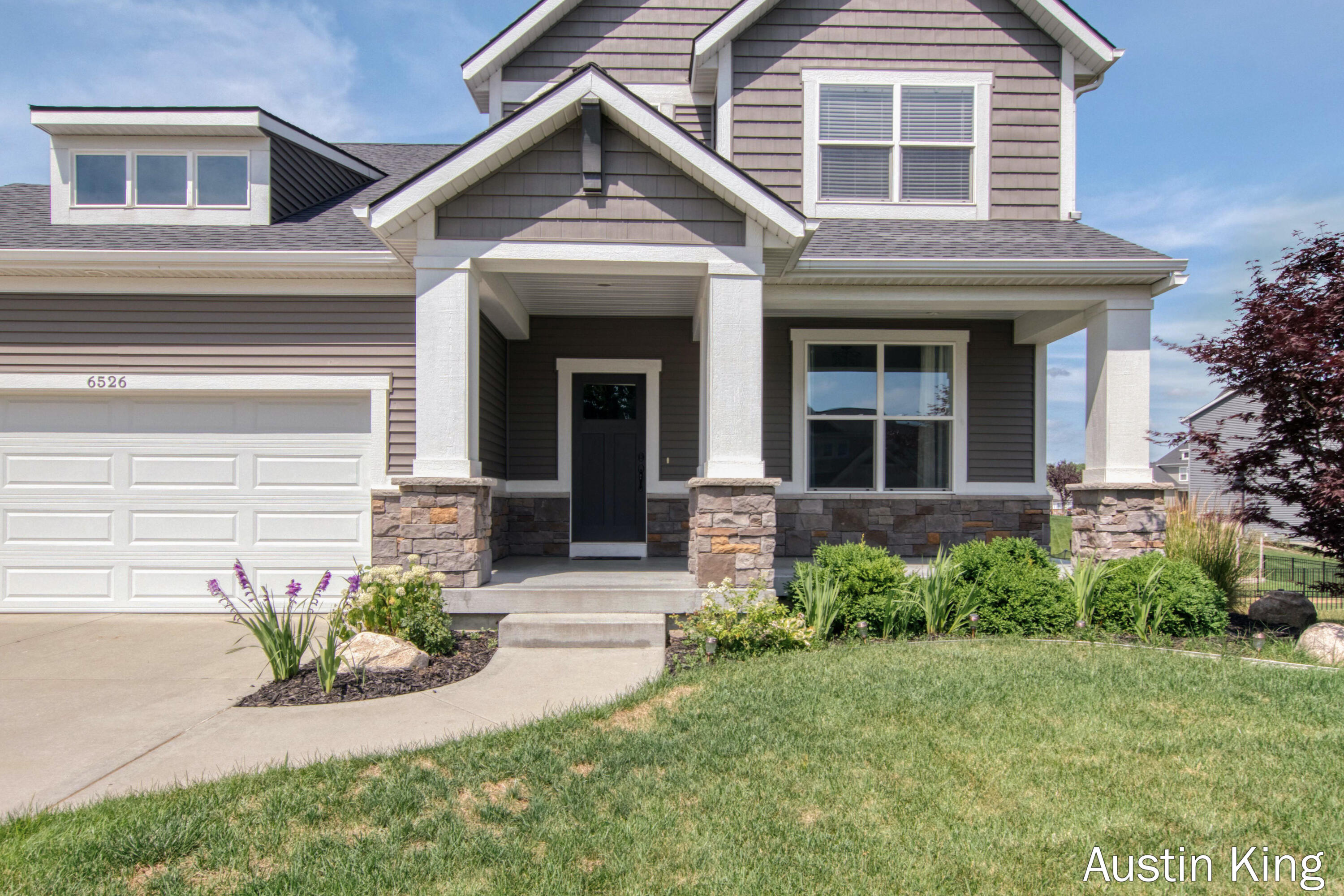 Hudsonville, Michigan 49426, United States, 4 Bedrooms Bedrooms, ,3 BathroomsBathrooms,Residential,Active,169277