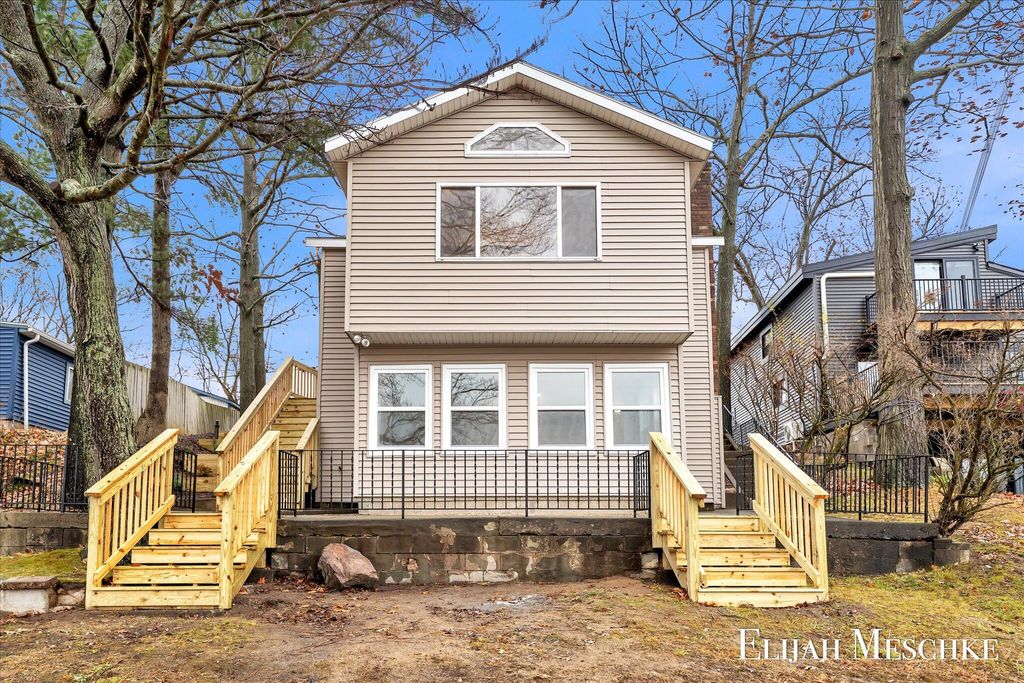 Photo of 10463 Poplar Drive NE, Rockford, MI 49341 (MLS # 25060781)