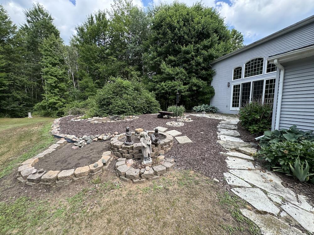 4563 Grim Road
