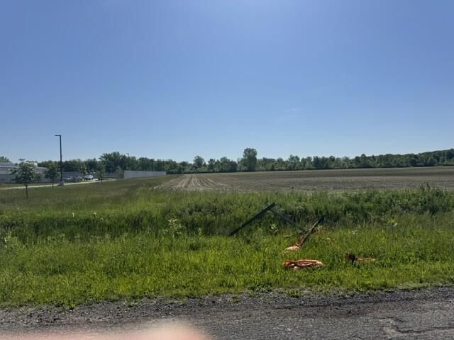 7200 B W US Highway 12, Schwark Road