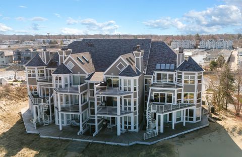330 Lake Drive New Buffalo MI 49117
