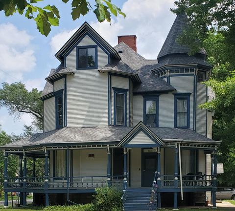 Photo of 316/324 Stuart Avenue, Kalamazoo, MI 49007 (MLS # 26017154)