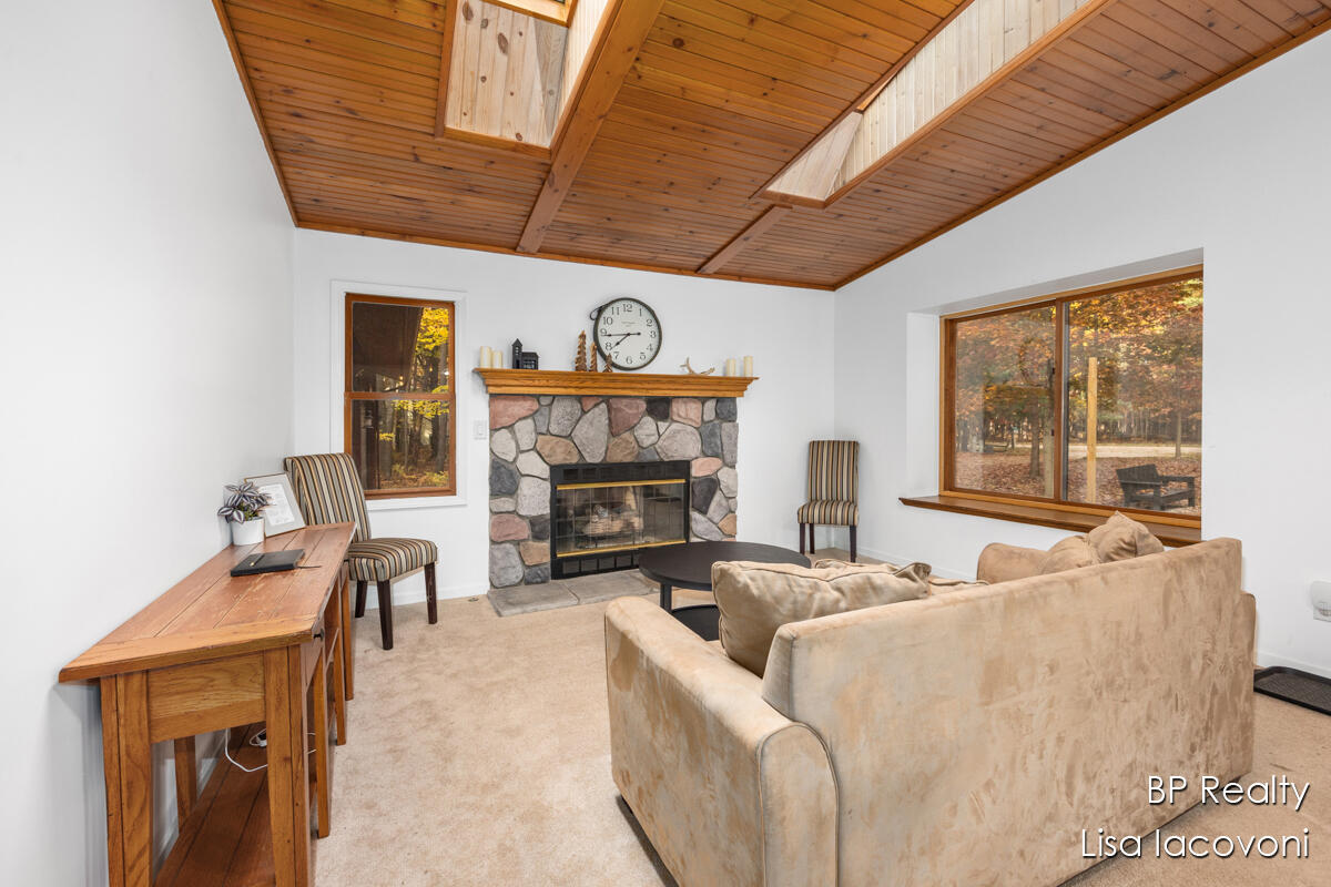 9103 Walnut Grove Street