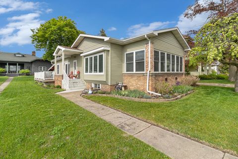 705.5 E Ludington Avenue, Ludington, MI 49431 - MLS#: 25022203