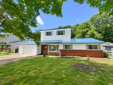 1546 Zarieda Street Ortonville MI 48462