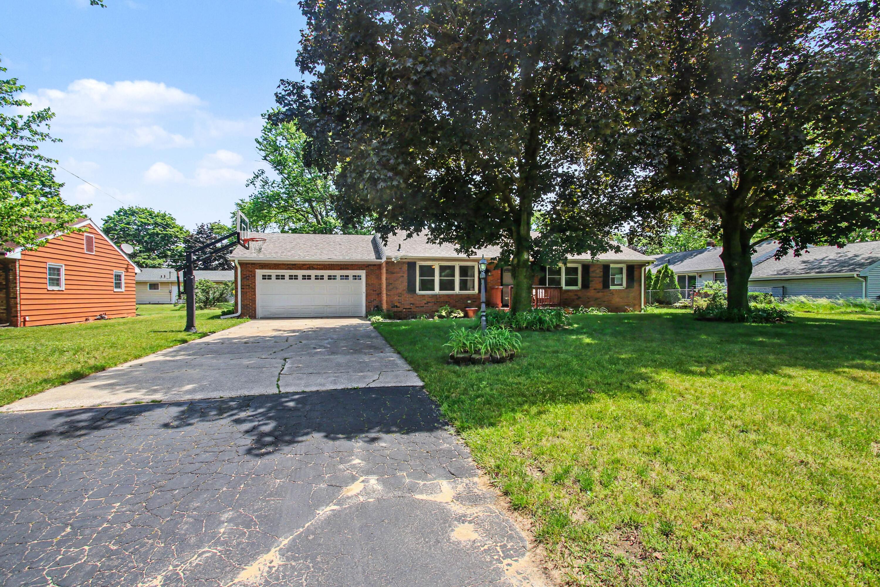 2125 Pawnee Path