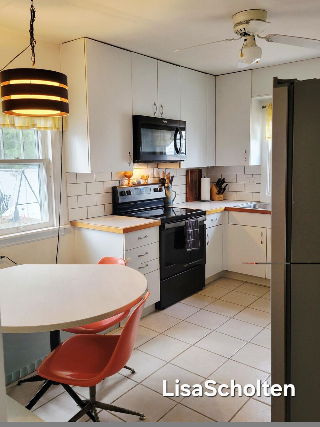 Photo of 136 W 33rd Street, Holland, MI 49423 (MLS # 26012323)