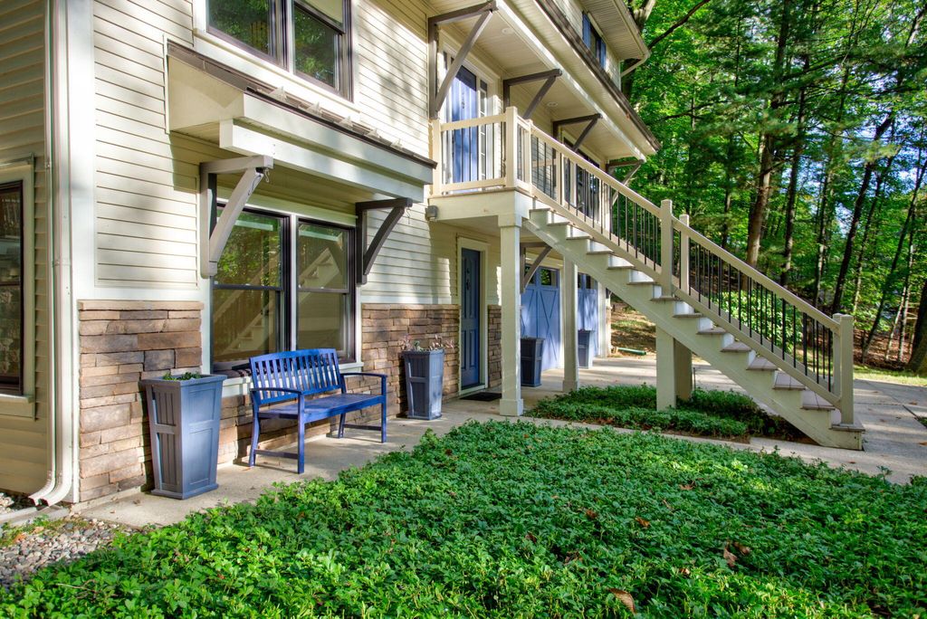 Photo of 401 Stickney Ridge Road, Grand Haven, MI 49417 (MLS # 25050907)