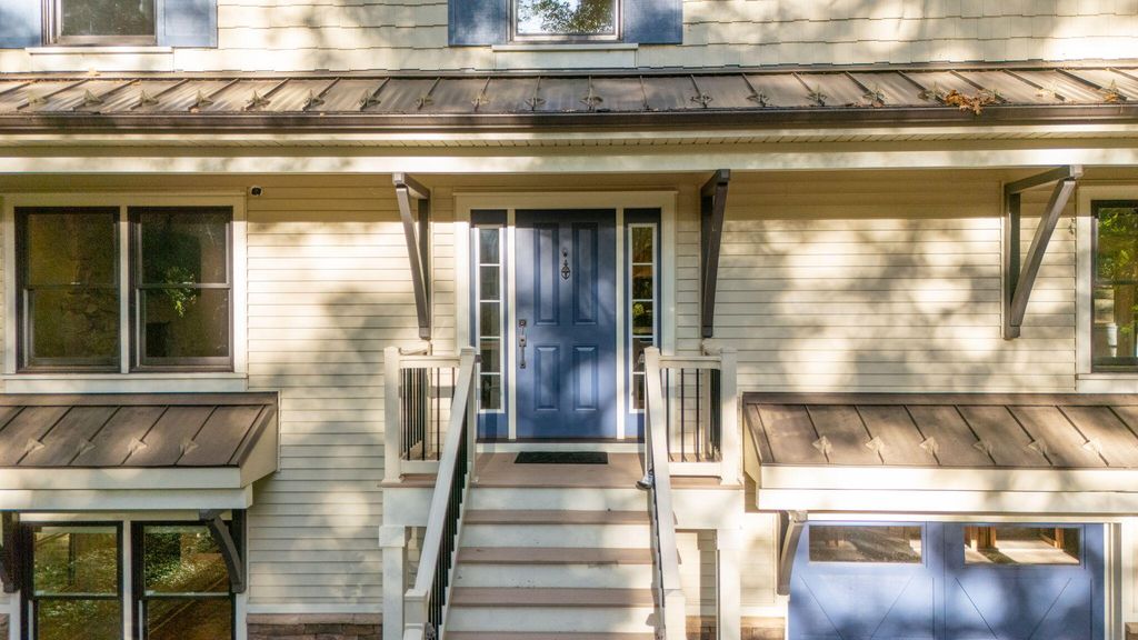 Photo of 401 Stickney Ridge Road, Grand Haven, MI 49417 (MLS # 25050907)